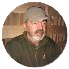 Photo Shape Editor: https://www.tuxpi.com/photo-effects/shape-tool